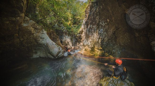 Kanjoning / Canyoning - jedinstvena adrenalinska avantura | Rafting Tara