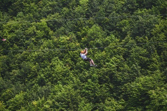 Zip Line si lacul Piva