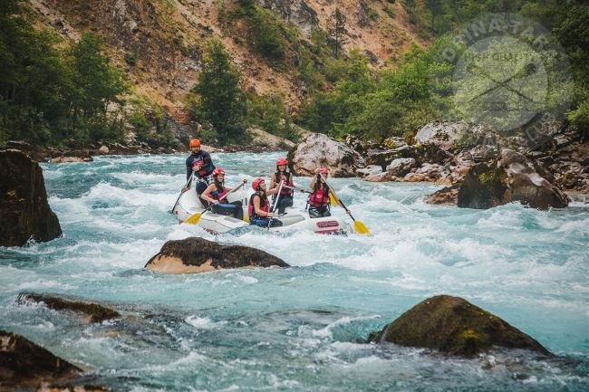 Trei zile de rafting