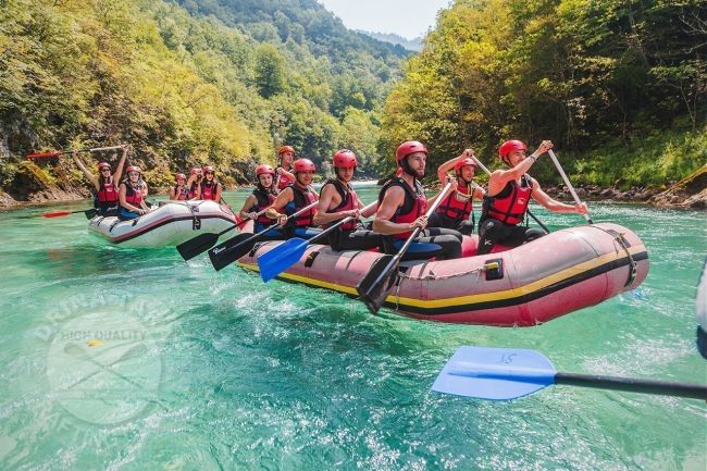 Trei zile de rafting
